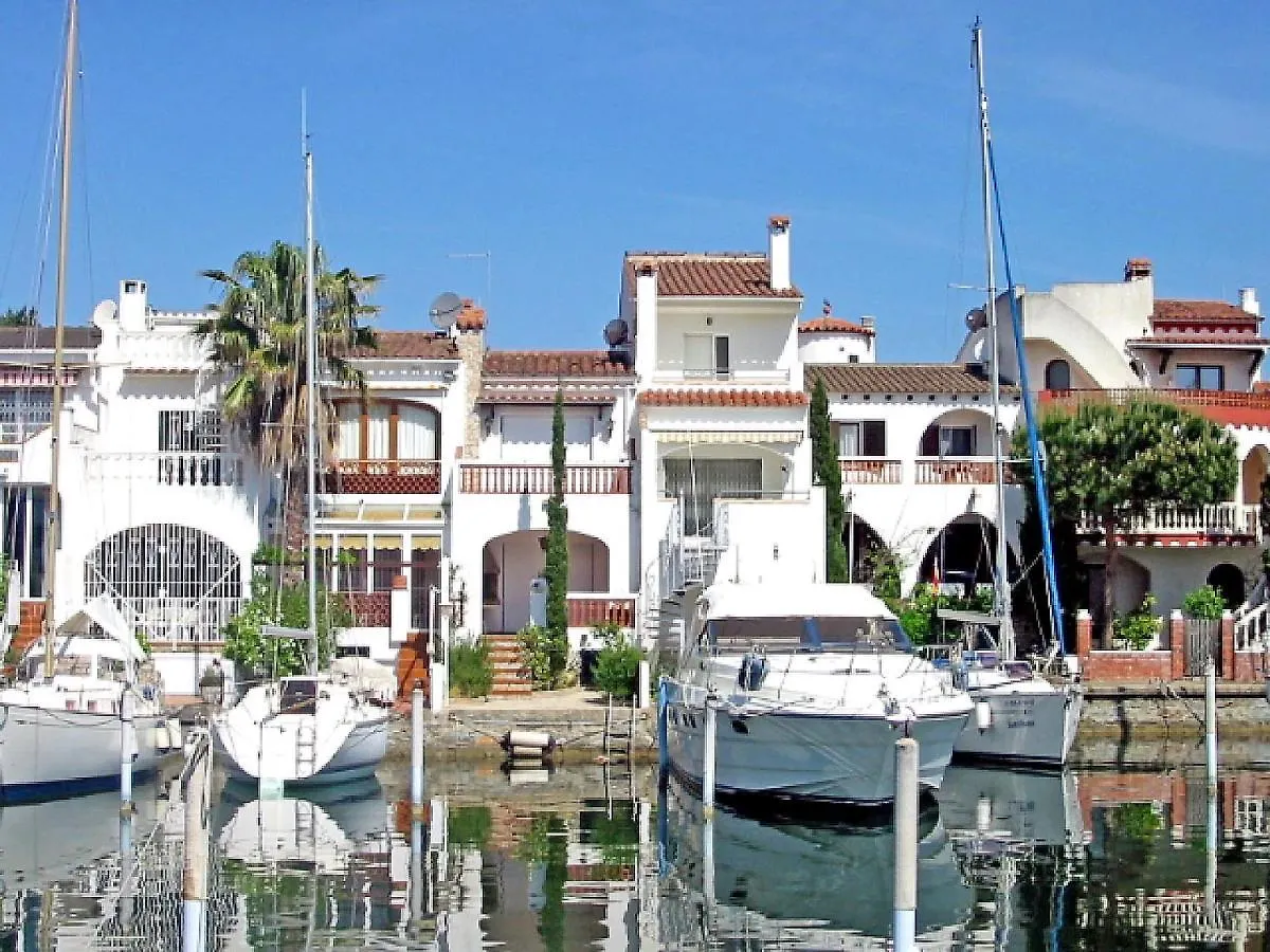 Holiday Home Port Argonautes Empuriabrava Spain
